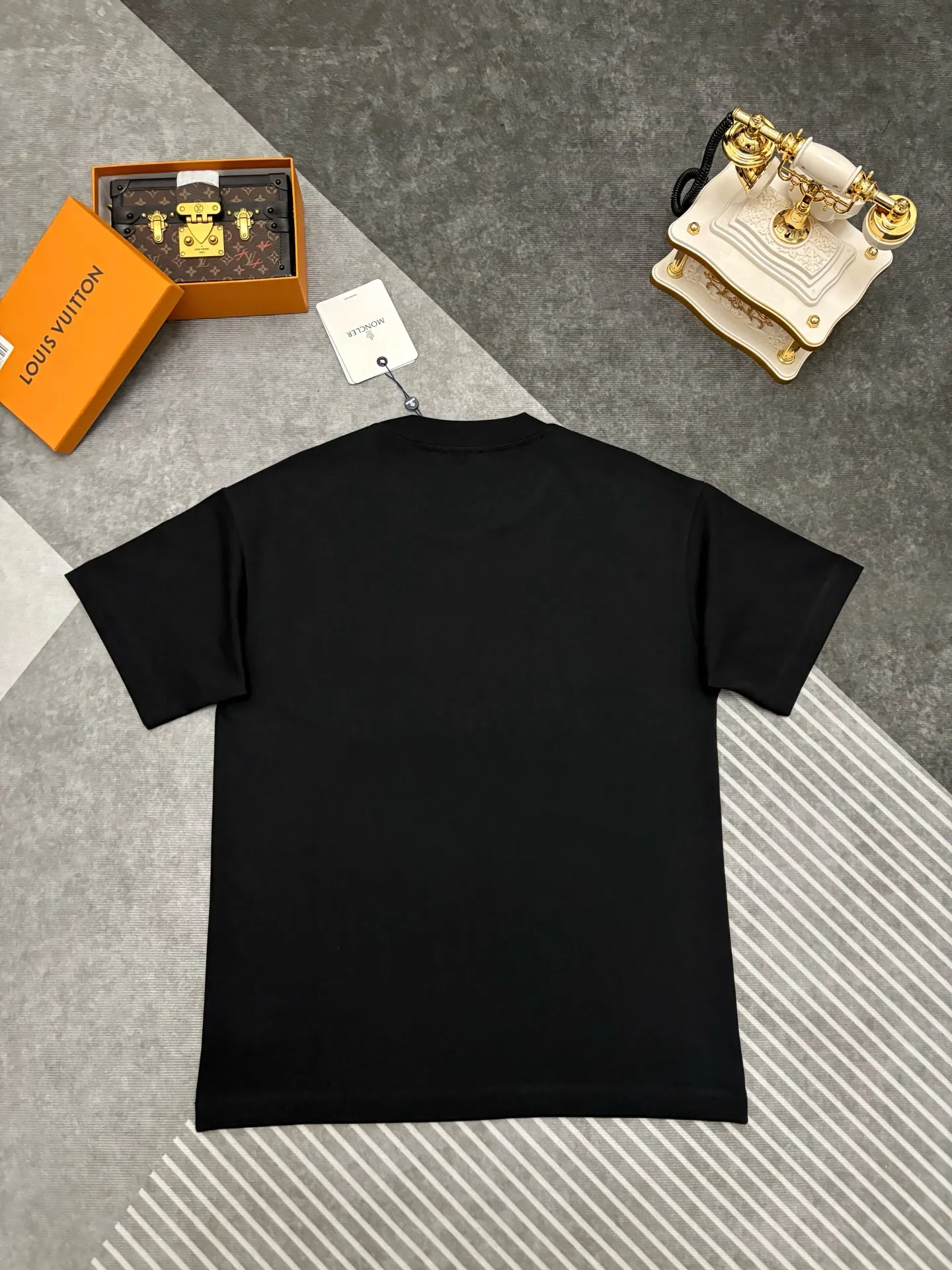 P135💰 MONCLER T 【 Moncler ， 】 New Arrival ， Premium Versatile ， Same Style MONCLER ， T ， ， ， ！ ， ， ， ， ， ， ， ！！ 300 ， ， 。 ， 。 ， ， ！！ Sizes：S、M、L、XL、XXL